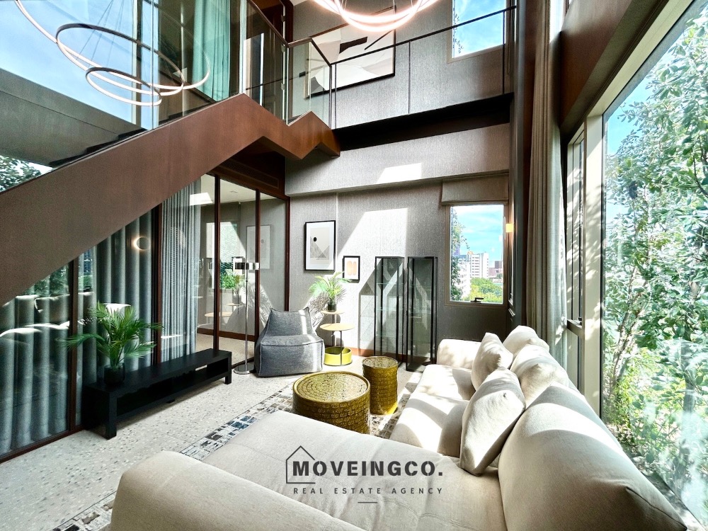 For SaleCondoSukhumvit, Asoke, Thonglor : A duplex type with 2 bedrooms condo at Sukhumvit 38 for sale - Ashton Morph 38