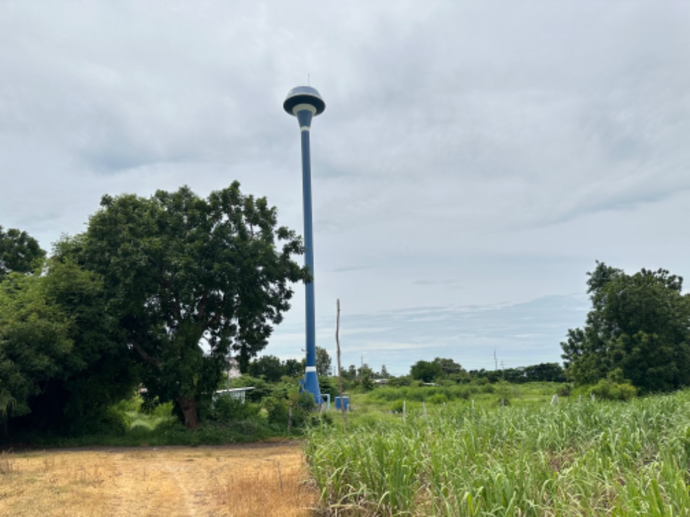 For SaleLandKanchanaburi : For sale: 30 rai of vacant land, good location, next to the university, near the black road!!