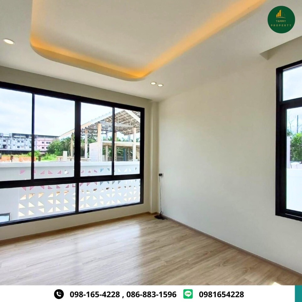 ขายบ้านสมุย สุราษฎร์ธานี : เพราะ “บ้าน“ ไม่ใช่แค่ที่อยู่อาศัย แต่คือการลงทุนเพื่อชีวิตที่ดีกว่า! ขายบ้านแฝด 2 ชั้น Modern Luxury Style พร้อม Smart Home ตอบโจทย์ชีวิตครอบครัวยุคใหม่ ติดถนนสายเอเซีย ใกล้สนามบินสุราษฎร์ธานีเพียง 8 นาที