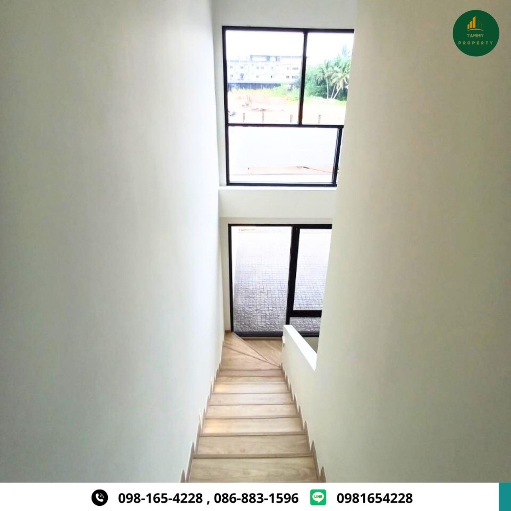 ขายบ้านสมุย สุราษฎร์ธานี : เพราะ “บ้าน“ ไม่ใช่แค่ที่อยู่อาศัย แต่คือการลงทุนเพื่อชีวิตที่ดีกว่า! ขายบ้านแฝด 2 ชั้น Modern Luxury Style พร้อม Smart Home ตอบโจทย์ชีวิตครอบครัวยุคใหม่ ติดถนนสายเอเซีย ใกล้สนามบินสุราษฎร์ธานีเพียง 8 นาที