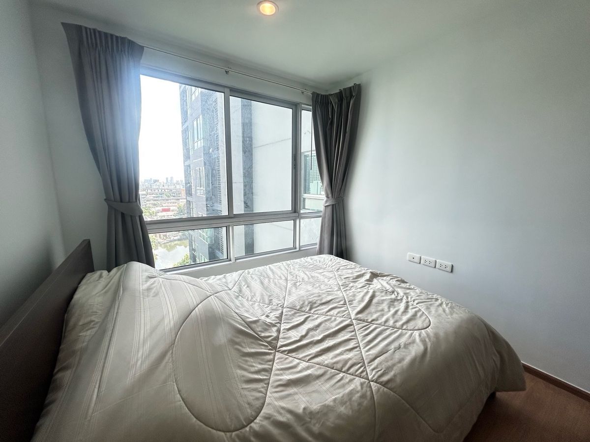 ขายคอนโดอ่อนนุช อุดมสุข : ขาย The base sukhumvit 77 ห้องวิวสระ พร้อมเข้าอยู่ค่ะ