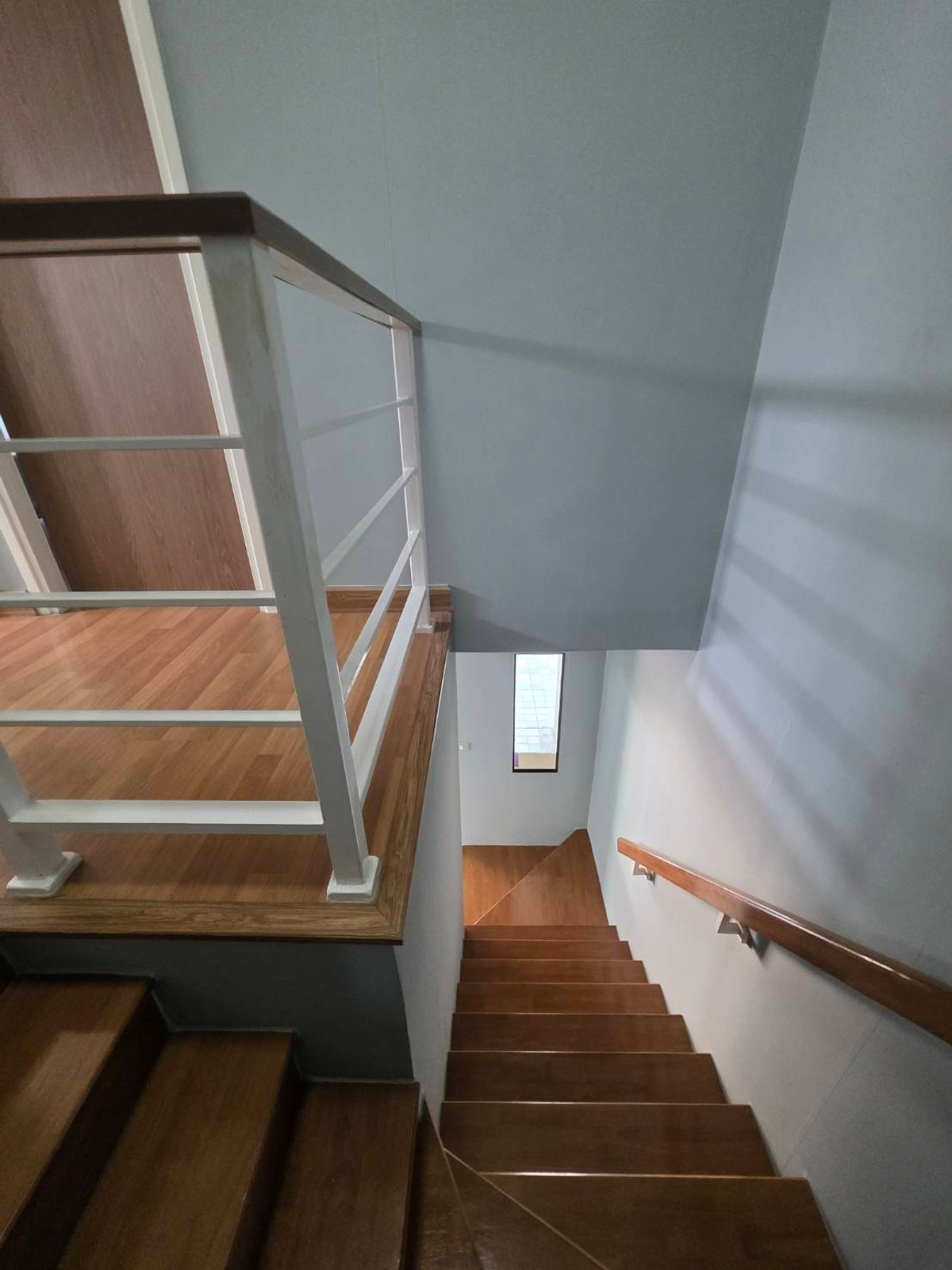 For RentTownhomeChaengwatana, Muangthong : Townhouse for rent, The Connect 41, Chaeng Watthana - Tiwanon, near Lotus Tiwanon, only 5 minutes.