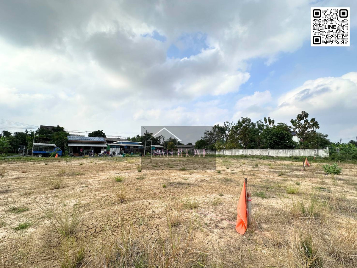 For SaleLandBang kae, Phetkasem : Beautiful land plot for sale, Phutthamonthon Sai 1, near SISB, suitable for business, building a house, corner plot, on the main road, good location, can enter and exit the main road in many ways.