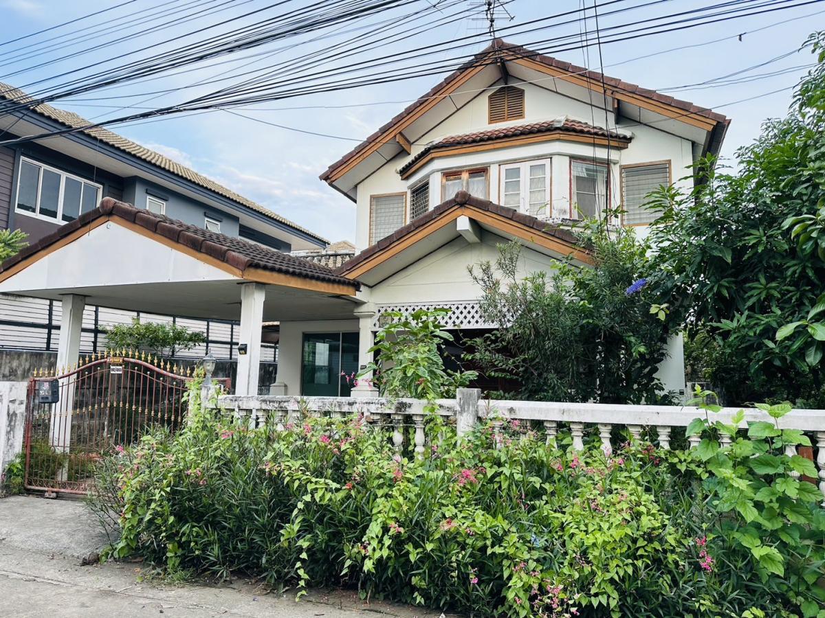 For SaleHouseSeri Thai, Ramkhamhaeng Nida : 2 storey house for sale near Dae Mall Bangkapi is at Nida Ramkhamhaeng Intersection, Bang Kapi Seri Thai near.