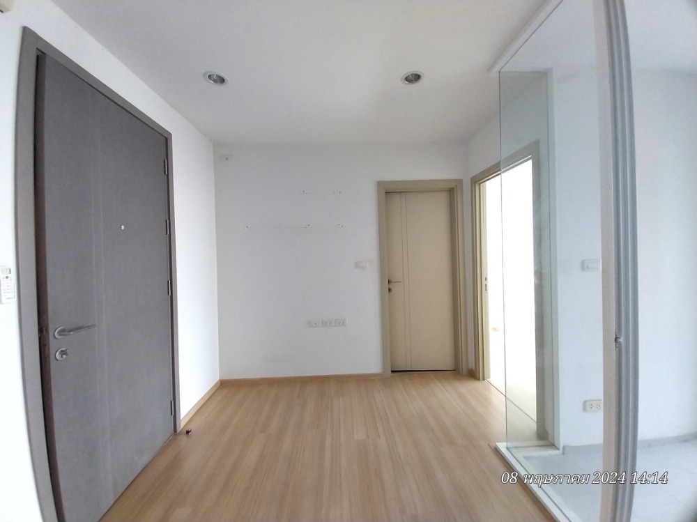 For SaleCondoRama9, Petchburi, RCA : The Base Rama 9-Ramkhamhaeng, 23rd floor, 1 bedroom, 1 bathroom, 29.60 sq m.