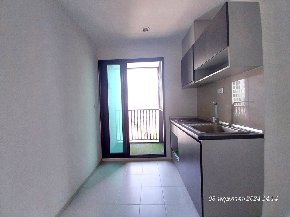 For SaleCondoRama9, Petchburi, RCA : The Base Rama 9-Ramkhamhaeng, 23rd floor, 1 bedroom, 1 bathroom, 29.60 sq m.