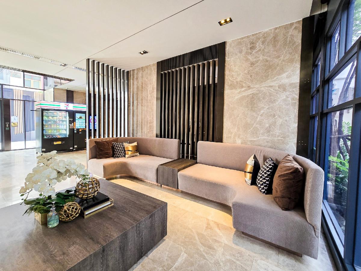 ขายคอนโดปิ่นเกล้า จรัญสนิทวงศ์ : เดอะทรี จรัญสนิทวงศ์ 30 🏡 ส่วนกลางจัดเต็มจนต้องร้องว้าว สระว่ายน้ำ ฟิตเนส สวนลอยฟ้า ครบจบในที่เดียว ! ห้องหรูพร้อมอยู่ใกล้ MRT ไฟฉาย เดินทางง่ายสุดเส้นทาง ❤️