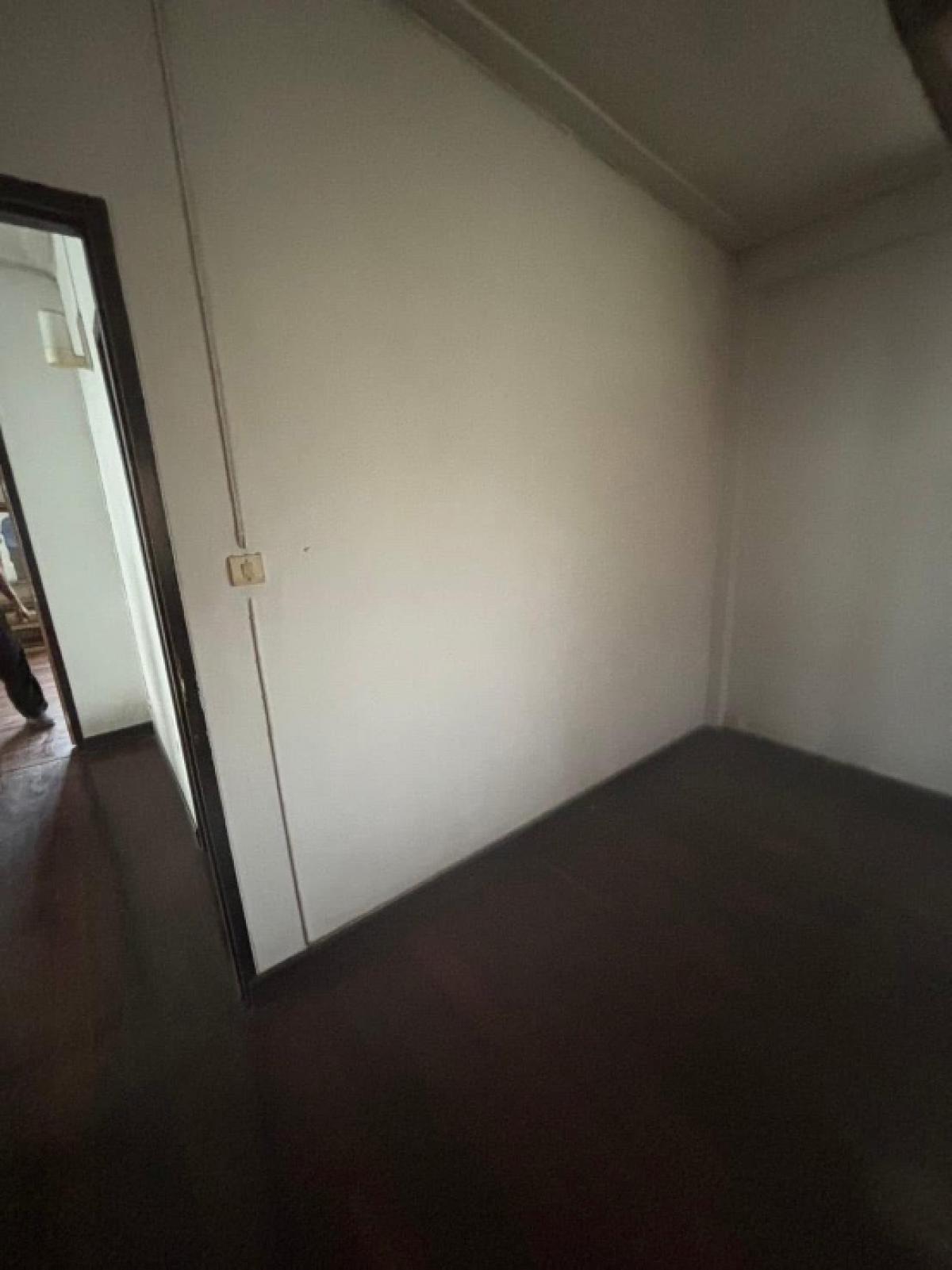 ให้เช่าร้านค้า/ตลาดนัดสุขุมวิท อโศก ทองหล่อ : บ้านเช่าเอกมัย สำหรับ ทำธุรกิจ ซอยเอกมัย 28 สุขุมวิท 63 กรุงเทพ. สำหรับ คาเฟ่, ร้านอาหาร, Italian Food, อาหารญี่ปุ่น, สปา นวดแผนไทย ออนเซน, คลินิก เวลเนส สุขภาพ, Gym /Yoga /Pilates Studio