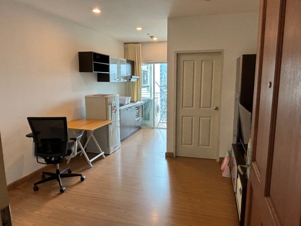 For SaleCondoRatchathewi,Phayathai : The Complete Rajprarop【𝐒𝐄𝐋𝐋】🔥 Meets the needs of a simple life with warm decorations and a city view that is perfect in every dimension 🔥 Contact Line ID: @hacondo