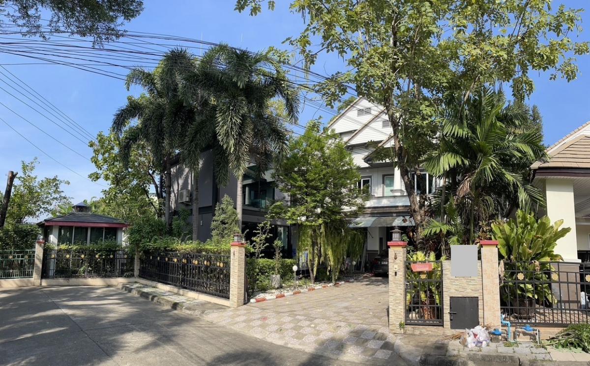 ขายบ้านพัฒนาการ ศรีนครินทร์ : ซื้อ ขาย บ้านเดี่ยว 2ชั้น 3อาคาร บ้านพัฒนาการ ซอยพัฒนาการ30 บ้านสวย ราคาดี ทำเลเมือง ย่าน แถว ใกล้ทางด่วน ทองหล่อ แอร์พอร์ตลิงค์ สนามบินสุวรรณภูมิ 5ห้องนอน ราคาขาย 53.915 ล้าน ขนาด 136.9ตรว. โทร099-2636615/085-5549989
