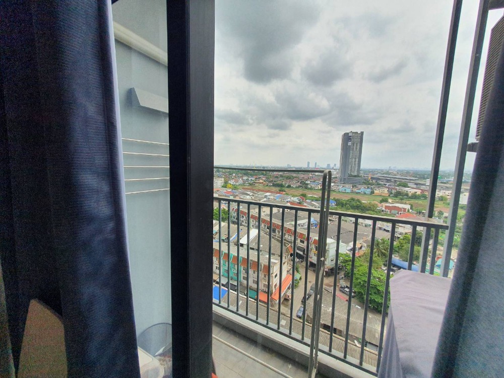 For RentCondoNonthaburi, Bang Yai, Bangbuathong : Status as shown in the cover photo SN131 **Now available** Condo for rent, Plum Condo Central Station Phase 1, spacious room.
