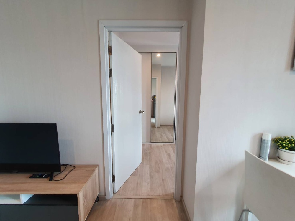 For RentCondoNonthaburi, Bang Yai, Bangbuathong : Status as shown in the cover photo SN131 **Now available** Condo for rent, Plum Condo Central Station Phase 1, spacious room.