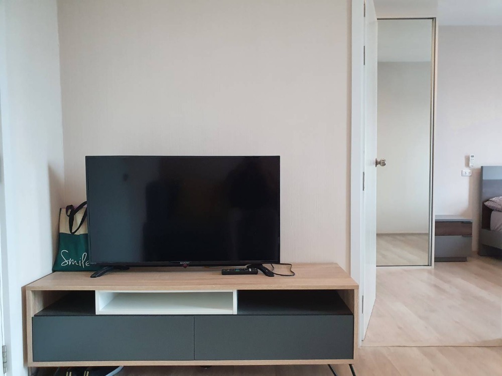 For RentCondoNonthaburi, Bang Yai, Bangbuathong : Status as shown in the cover photo SN131 **Now available** Condo for rent, Plum Condo Central Station Phase 1, spacious room.