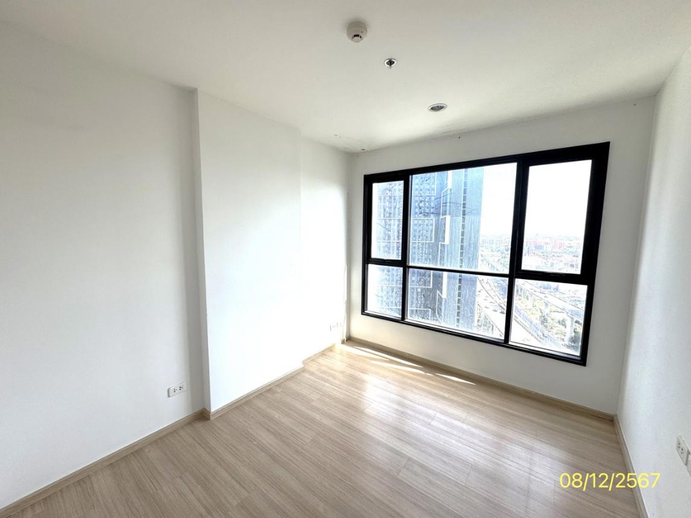 For SaleCondoRama9, Petchburi, RCA : The Base Rama 9-Ramkhamhaeng, 23rd floor, 1 bedroom, 1 bathroom, 29.60 sq m.