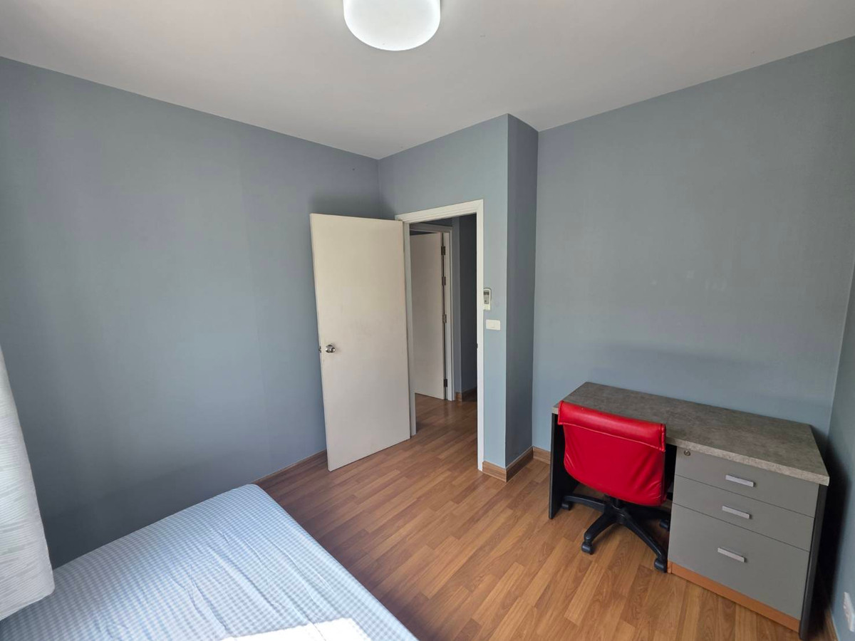 For RentTownhomeChaengwatana, Muangthong : Townhouse for rent, The Connect 41, Chaeng Watthana - Tiwanon, near Lotus Tiwanon, only 5 minutes.