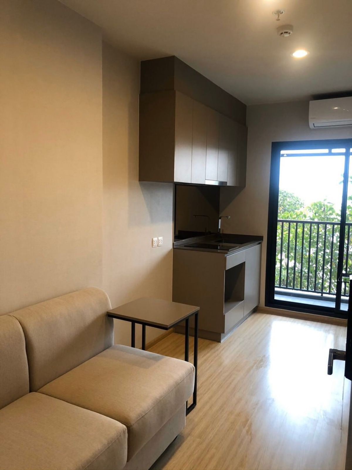 ขายคอนโดท่าพระ ตลาดพลู วุฒากาศ : The Privacy Thaphra Interchange【𝐒𝐄𝐋𝐋】🔥โมเดิร์น แต่คงความเรียบหรู พร้อมพื้นที่ส่วนตัวในสไตล์ที่คุณออกแบบได้ พร้อมเข้าอยู่ ธ.ค.นี้ 🔥  ติดต่อไลน์ไอดี: @hacondo