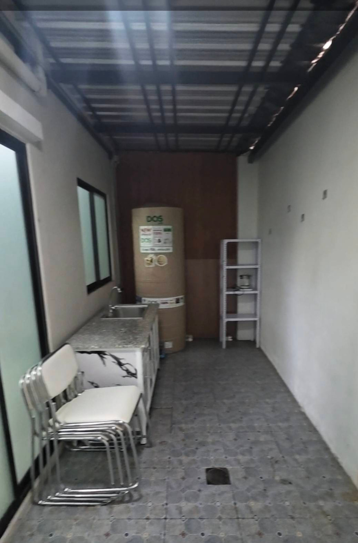 For RentTownhomeChaengwatana, Muangthong : Townhouse for rent, The Connect 41, Chaeng Watthana - Tiwanon, near Lotus Tiwanon, only 5 minutes.