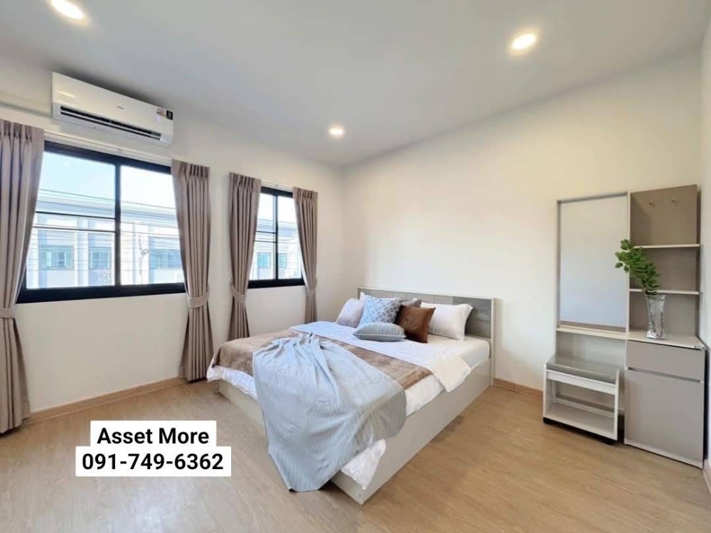 For RentTownhomeMin Buri, Romklao : For rent: Brand new townhome, decorated in luxury style, fully furnished, ready to move in, Grand Verona Village, Ramkhamhaeng-Romklao, ready to move in