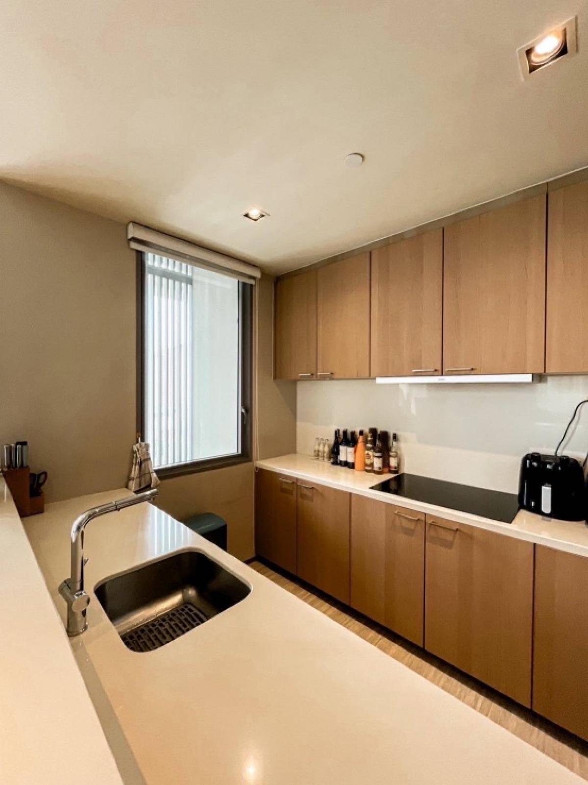 For SaleCondoSathorn, Narathiwat : 📢👇 Rare item  Luxury penthouse duplex, private lift, spacious living room , unblocked view, located in Sathorn, next to Sukhothai Hotel. There are three exits: one to Soi Suan Phlu , Soi Nanta(Sathon 1),  Sukhothai hotel ( south Sathon ), conceige serv