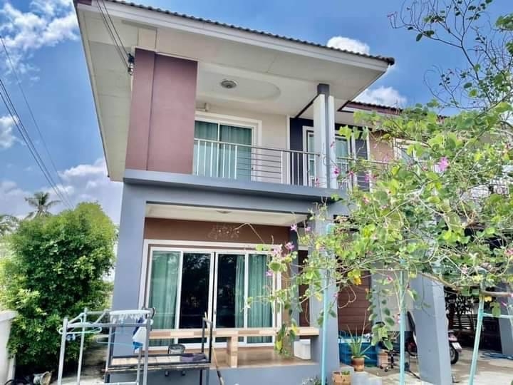 For SaleHouseNakhon Sawan : 2-storey detached house for sale with cafe, Narucha Tha Thong Village (S06-1054)