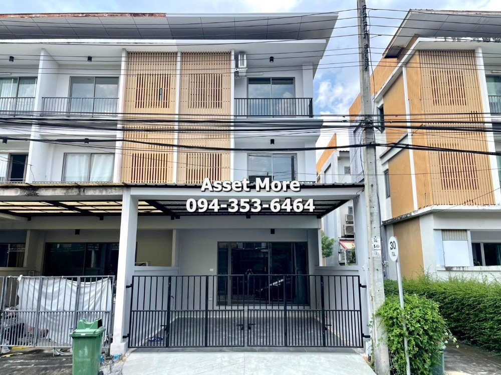 For SaleTownhomeKaset Nawamin,Ladplakao : For sale: 3-storey townhouse, Eco Space Kaset-Nawamin project, corner house, ready to move in, near the Pink Line and Fashion Island shopping mall.
