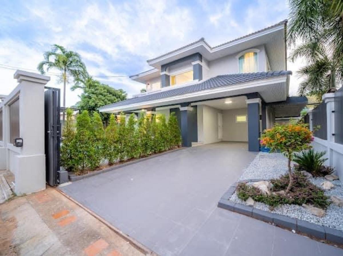 ขายพัทยา บางแสน ชลบุรี สัตหีบ : พูลวิลล่า 4 ห้องนอน 86 ตร.ว ราคา 10.5 ล้านบาท