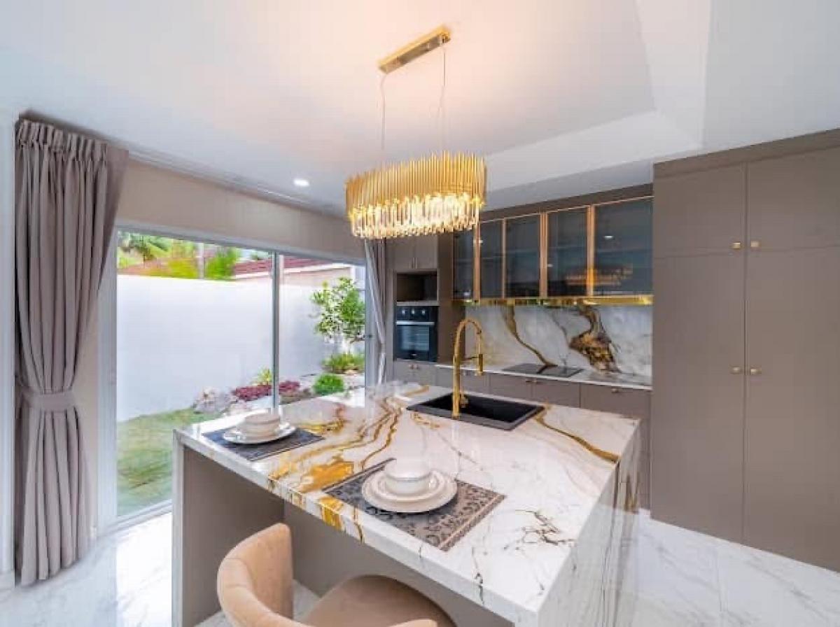 ขายพัทยา บางแสน ชลบุรี สัตหีบ : พูลวิลล่า 4 ห้องนอน 86 ตร.ว ราคา 10.5 ล้านบาท