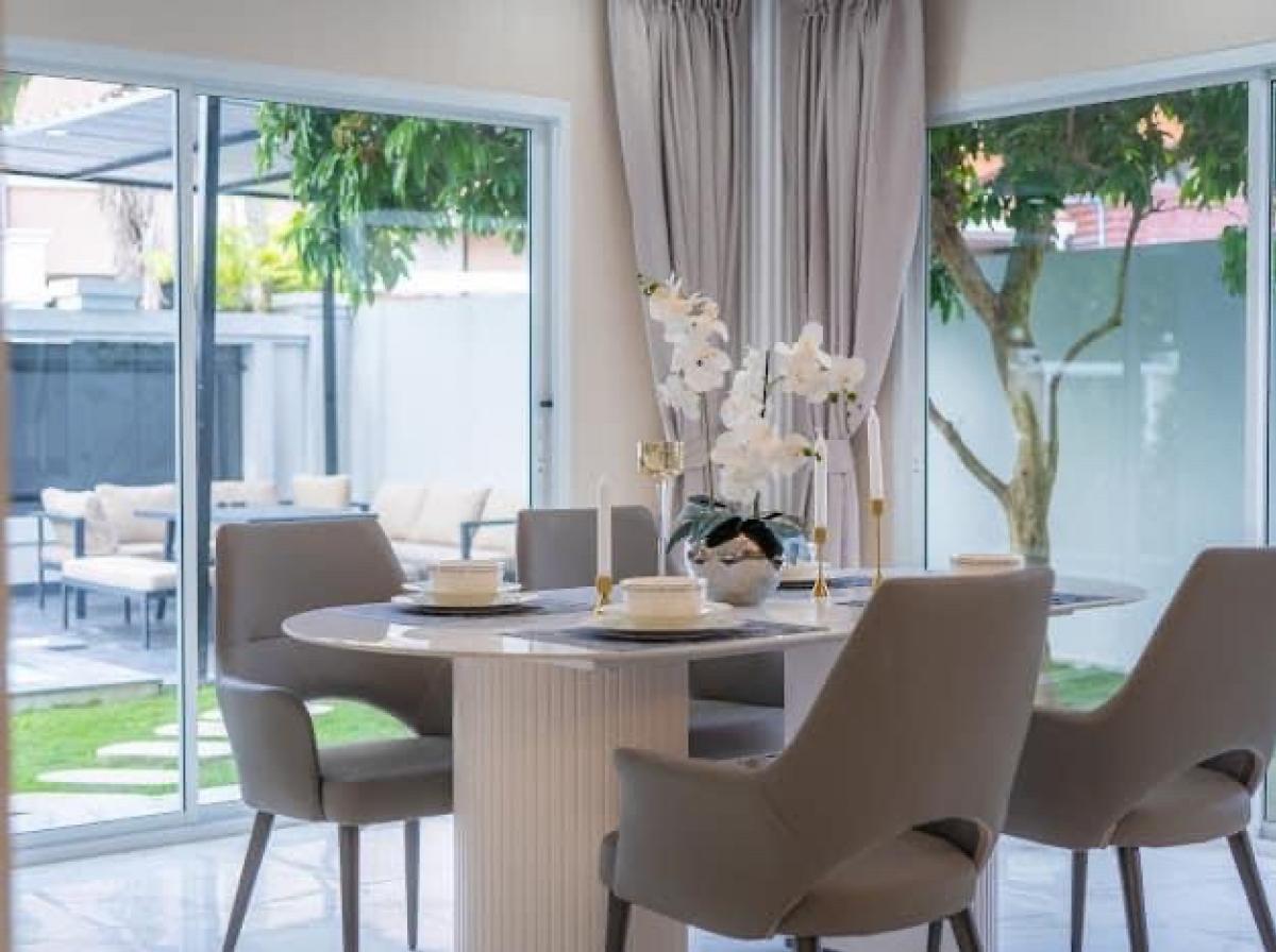 ขายพัทยา บางแสน ชลบุรี สัตหีบ : พูลวิลล่า 4 ห้องนอน 86 ตร.ว ราคา 10.5 ล้านบาท