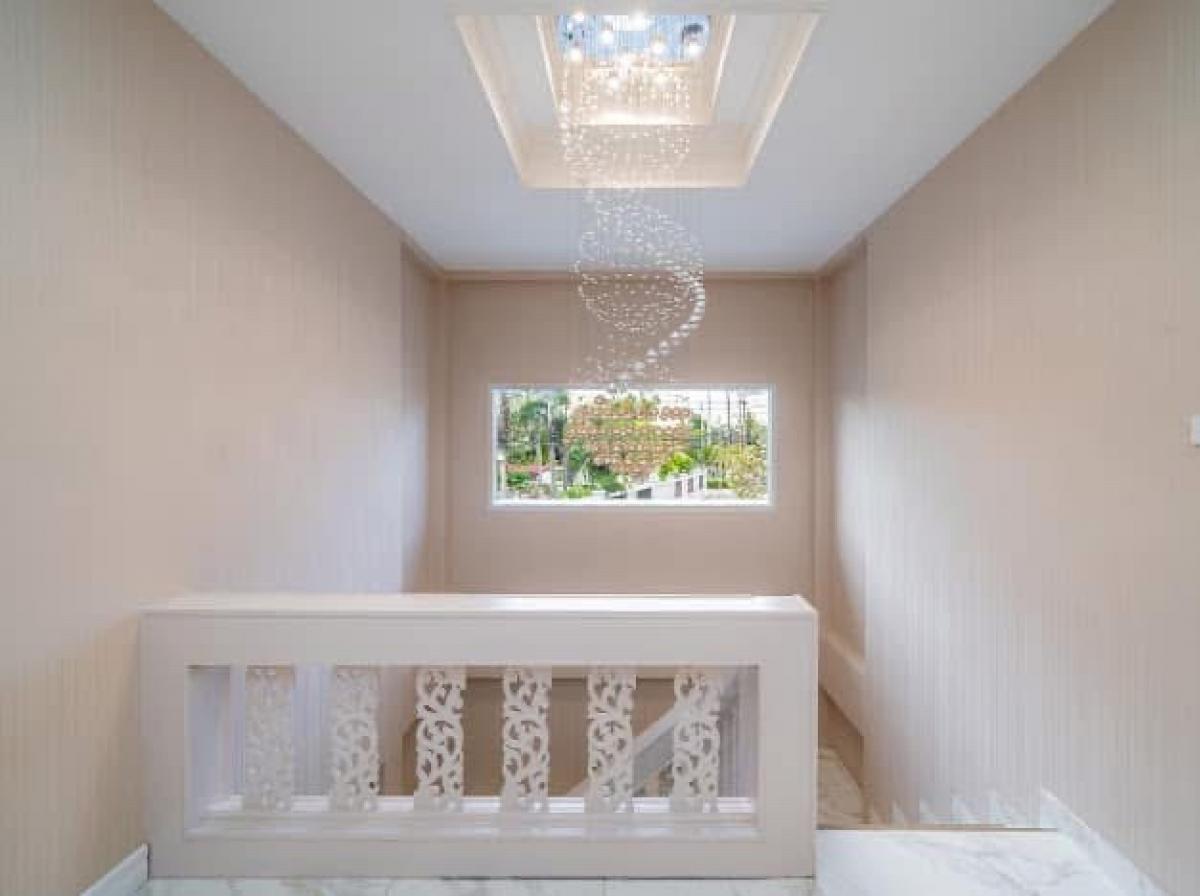 ขายพัทยา บางแสน ชลบุรี สัตหีบ : พูลวิลล่า 4 ห้องนอน 86 ตร.ว ราคา 10.5 ล้านบาท