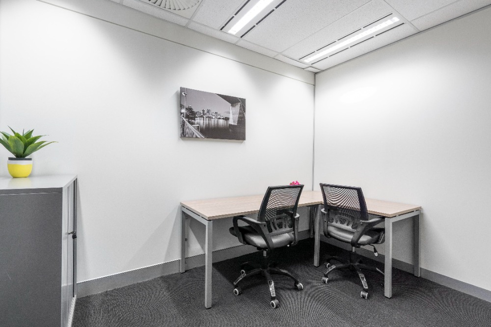 ให้เช่าคลองเตย กล้วยน้ำไท : All-inclusive access to office in HQ SO24