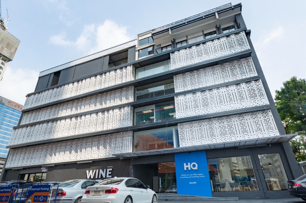 ให้เช่าคลองเตย กล้วยน้ำไท : Fully serviced private office space for you and your team in HQ SO24
