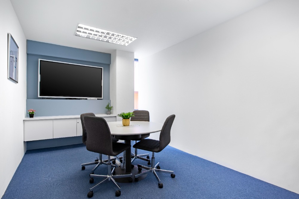 ให้เช่าคลองเตย กล้วยน้ำไท : Private office space for 4 persons in HQ SO24