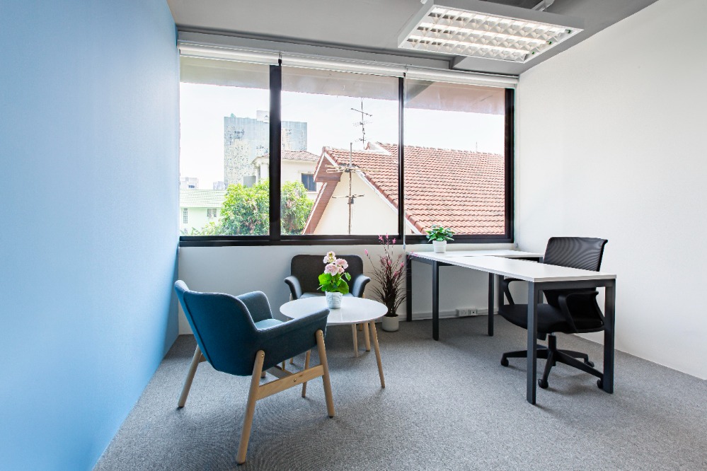 ให้เช่าคลองเตย กล้วยน้ำไท : Fully serviced open plan office space for you and your team in HQ SO24