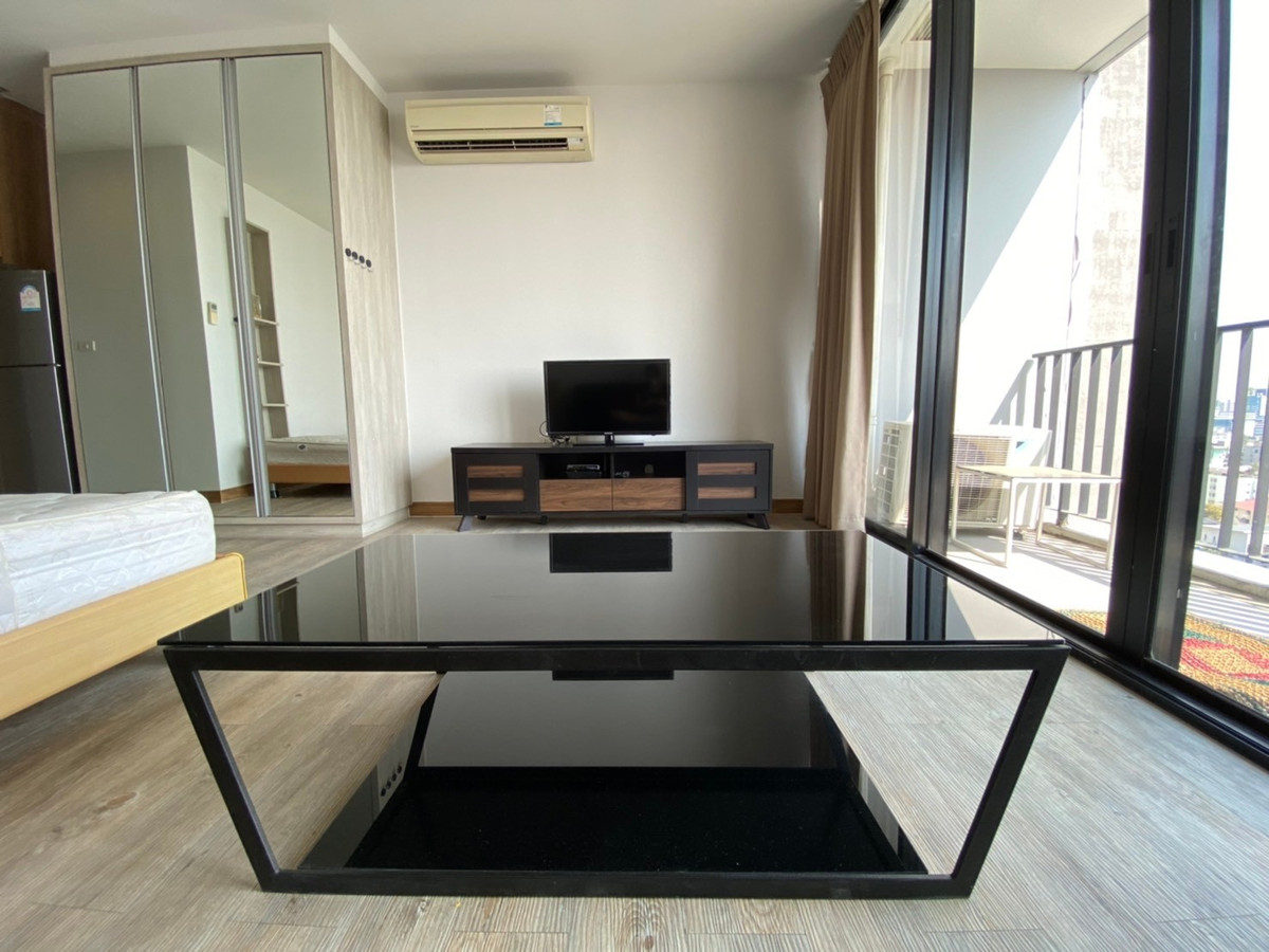 ให้เช่าคอนโดลาดพร้าว เซ็นทรัลลาดพร้าว : ให้เช่า 🌈✨ The Issara Ladprao  34 Sq.m 13,500 บาท ชั้นสูงวิวสวย ราคาถูกมาก โทร 092-2462653 Donut