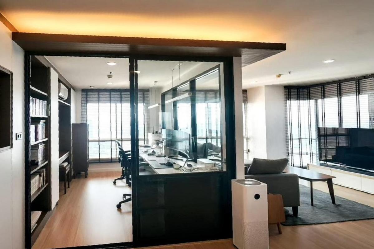 For SaleCondoRama3 (Riverside),Satupadit : 📢👇Stunning panoramic view of the Chaopraya river at Lumpini Park Riverside Rama 3, converted to 1 bed decorated as home office, near Central Rama 3