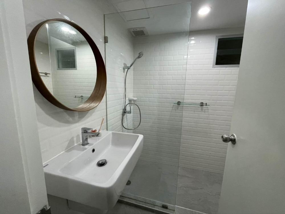 For SaleCondoRamkhamhaeng, Hua Mak : S-UAT144  sale condo U @Huamak station, 42.5 sqm. 2nd floor, fully furnished 2.3 million, 064-959-8900