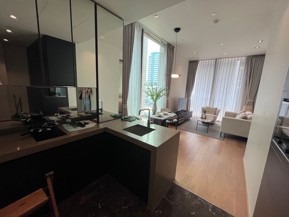 For RentCondoWitthayu, Chidlom, Langsuan, Ploenchit : For rent! 28 Chidlom near 28 Chidlom 200 meters, 1 bedroom, 1 bathroom, 44 sq m., 45,000 per month