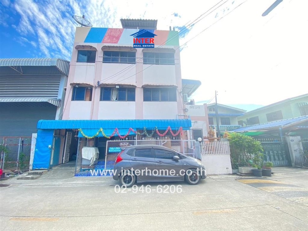 For SaleHotel&Apartment BusinessPathum Thani,Rangsit, Thammasat : 3-storey dormitory, 47 sq m., dormitory, Soi Rangsit-Nakhon Nayok 42, near Future Park Rangsit, Rangsit-Nakhon Nayok Road, Lam Luk Ka Road, Mueang Pathum Thani, Pathum Thani