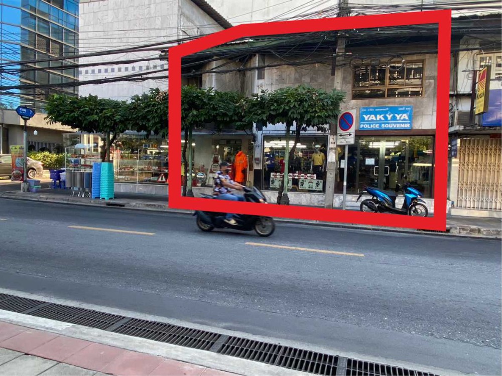 For SaleShop HouseSathorn, Narathiwat : For sale: 2-storey commercial building, 22.5 sq m, Suan Phlu, Sathorn