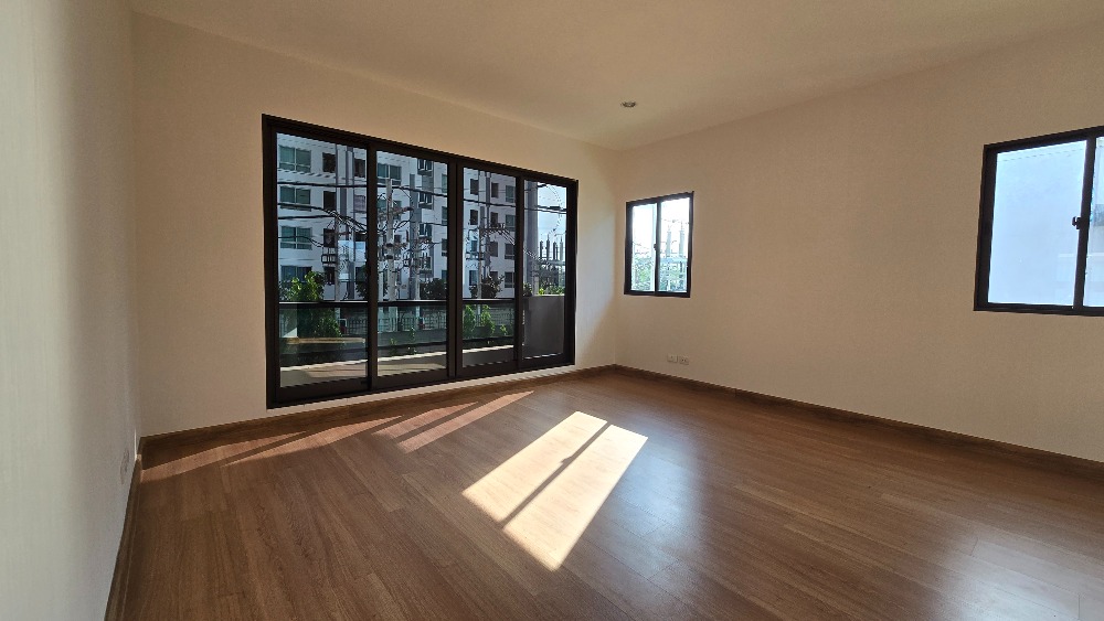 For SaleHousePathum Thani,Rangsit, Thammasat : For sale: 2-storey detached house, Phatsar Don Mueang - Phahon Yothin, corner house, 100 m. from Phahon Yothin Road, near Future Park Rangsit from Pruksa