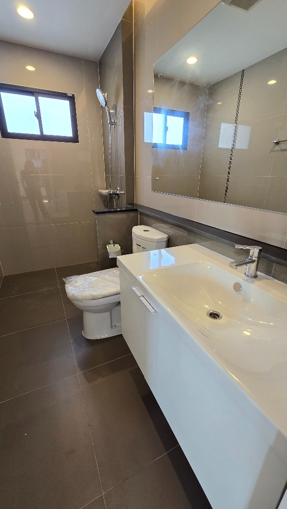 For SaleHousePathum Thani,Rangsit, Thammasat : For sale: 2-storey detached house, Phatsar Don Mueang - Phahon Yothin, corner house, 100 m. from Phahon Yothin Road, near Future Park Rangsit from Pruksa