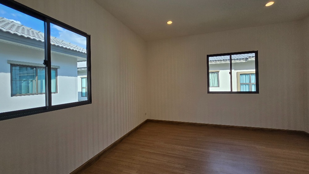 For SaleHousePathum Thani,Rangsit, Thammasat : For sale: 2-storey detached house, Phatsar Don Mueang - Phahon Yothin, corner house, 100 m. from Phahon Yothin Road, near Future Park Rangsit from Pruksa