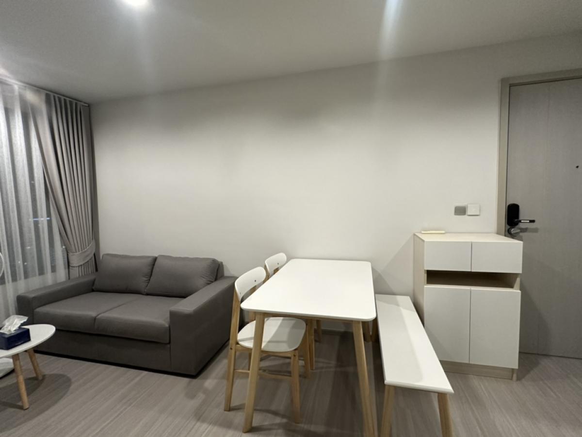 For RentCondoLadprao, Central Ladprao : For rent/sale: 2 bedrooms, 1 bathroom, Building B, 24th floor