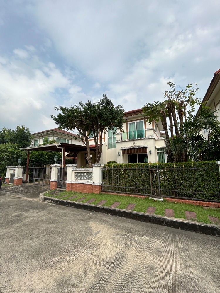 For SaleHouseNawamin, Ramindra : Single house for sale, in good condition, reasonable price, Wararom Phahonyothin-Sai Mai, 58 sq m, 3 bedrooms, 3 bathrooms, air conditioning throughout the house, built-in furniture, ready to move in, add a garage, wooden deck around the house.