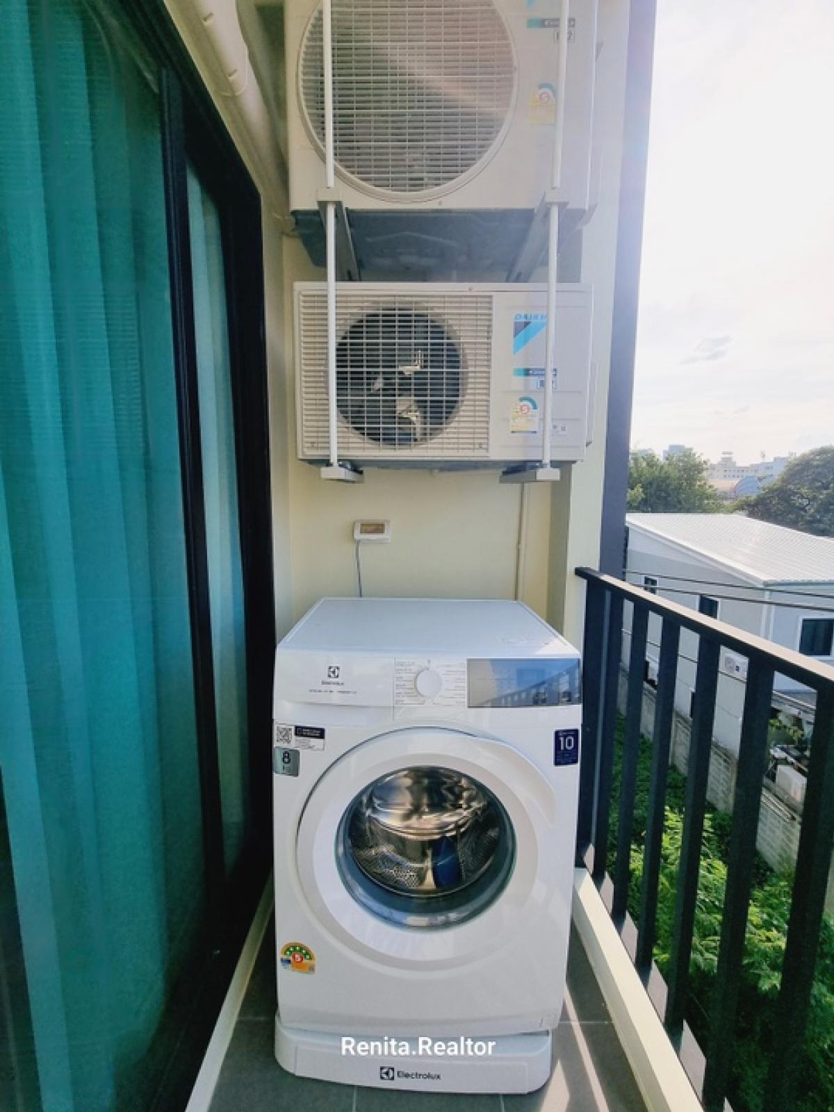 ขายคอนโดบางนา แบริ่ง ลาซาล : ✨ คอนโดมือ 1 เลี้ยงสัตว์ได้  เริ่มต้นเพียง 2.19  ลบ. 1 นอน 30 ตรม. ซ.สุขุมวิท 105  ลาซาล 17