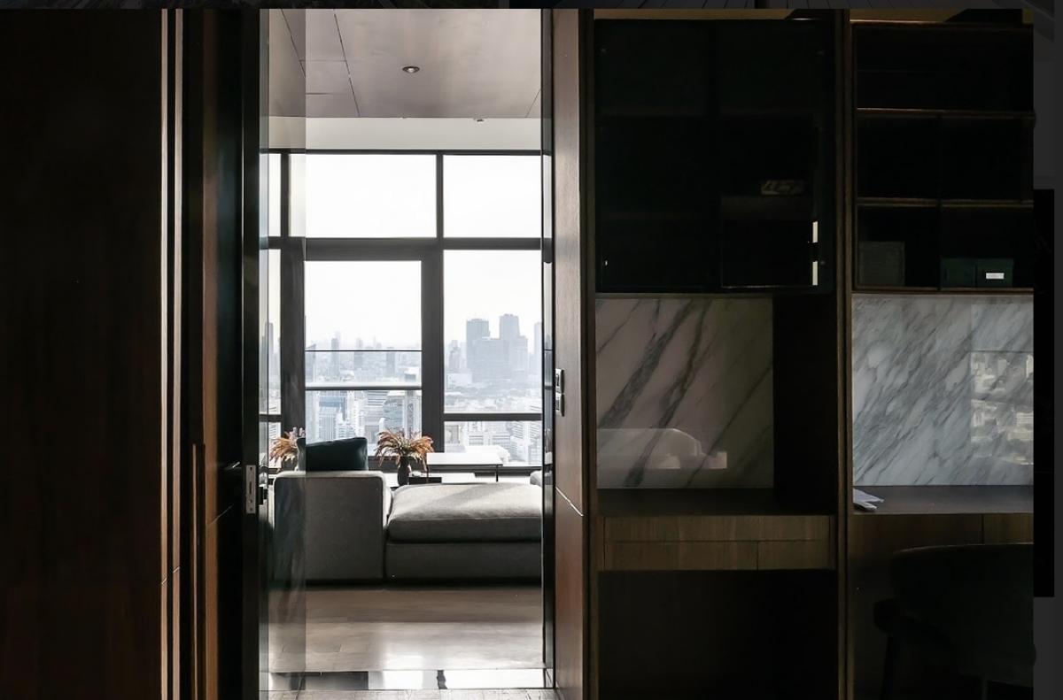 For SaleCondoRama9, Petchburi, RCA : For Sale: Circle Living Prototype 1Bed2 Bath 135sqm high floor 40++ 33.8 MB