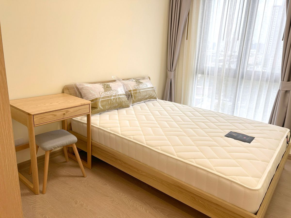For RentCondoSathorn, Narathiwat : For rent Regal condo on Narathiwat Ratchanakarin Road, near BTS Chong Nonsi & BRT Chan Road