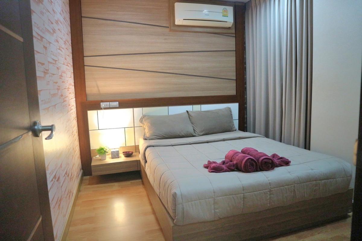 For SaleCondoChiang Mai : Condo  The chic view condo For Sale !! .Mountain & Pool View ,