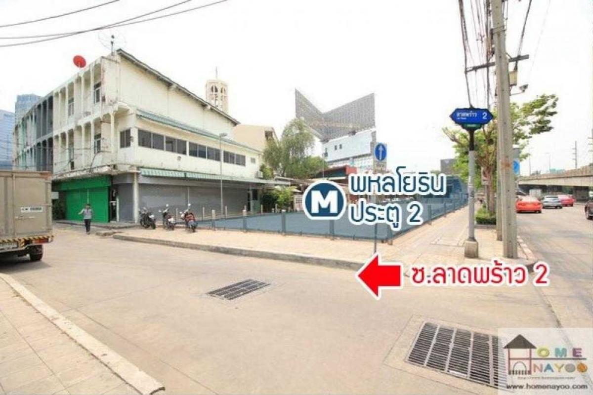 For RentRetail SpaceLadprao, Central Ladprao : Restaurant / Open Cannabis, good location, Lat Phrao entrance, cheap rent, opposite Union Mall