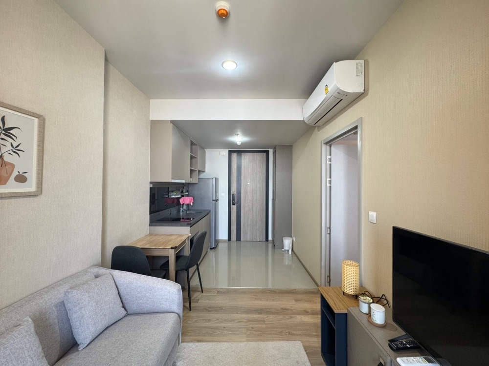 For RentCondoSukhumvit, Asoke, Thonglor : 🏢 Oka Haus 🛏️Beautiful room ✨Many rooms 🌐 Good location📍High floor 🌤️Beautiful view 🛋️Fully furnished 📺Fully equipped appliances (special price)